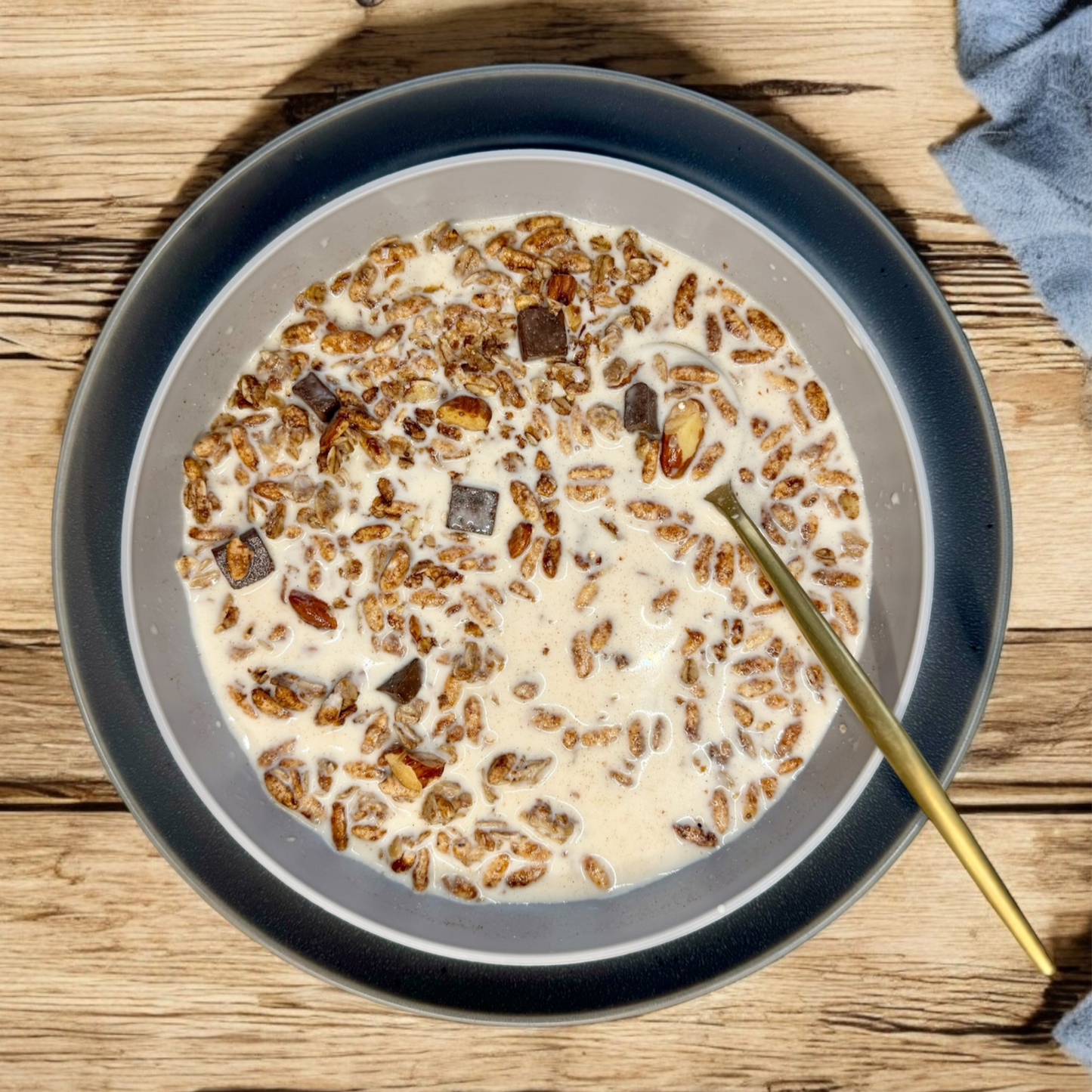 GRANOLA DARK CHOCOLATE
